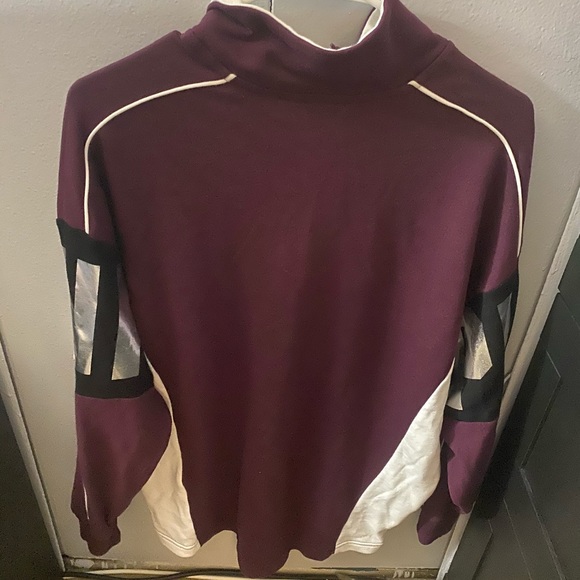 Pink Sweater - Picture 3 of 4